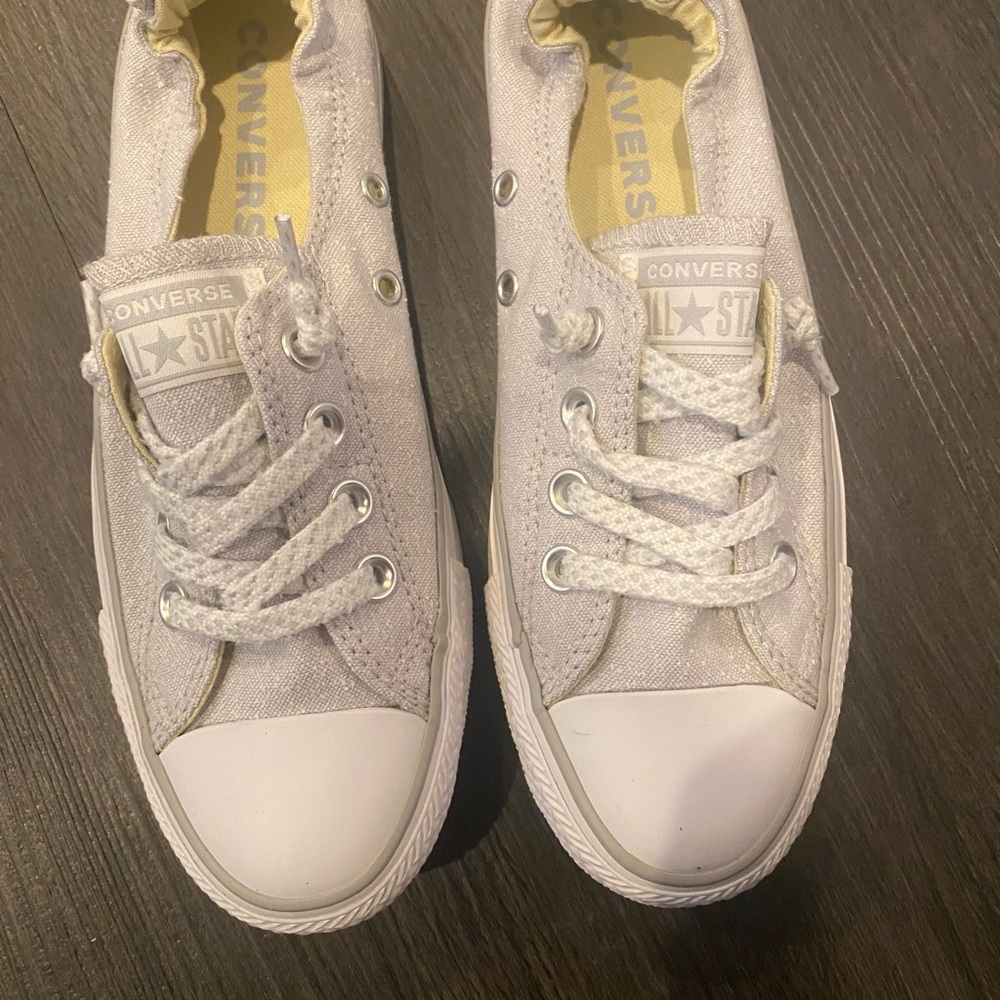 Converse Women's Light Gray Sneakers